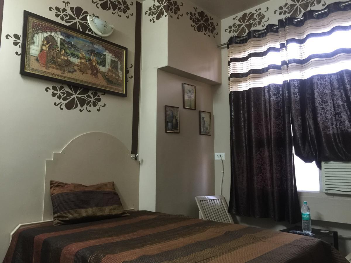 Harsh Hotel Suratgarh Esterno foto